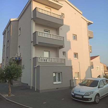 Apartments Villa Nova With Pool Makarska Exteriör bild