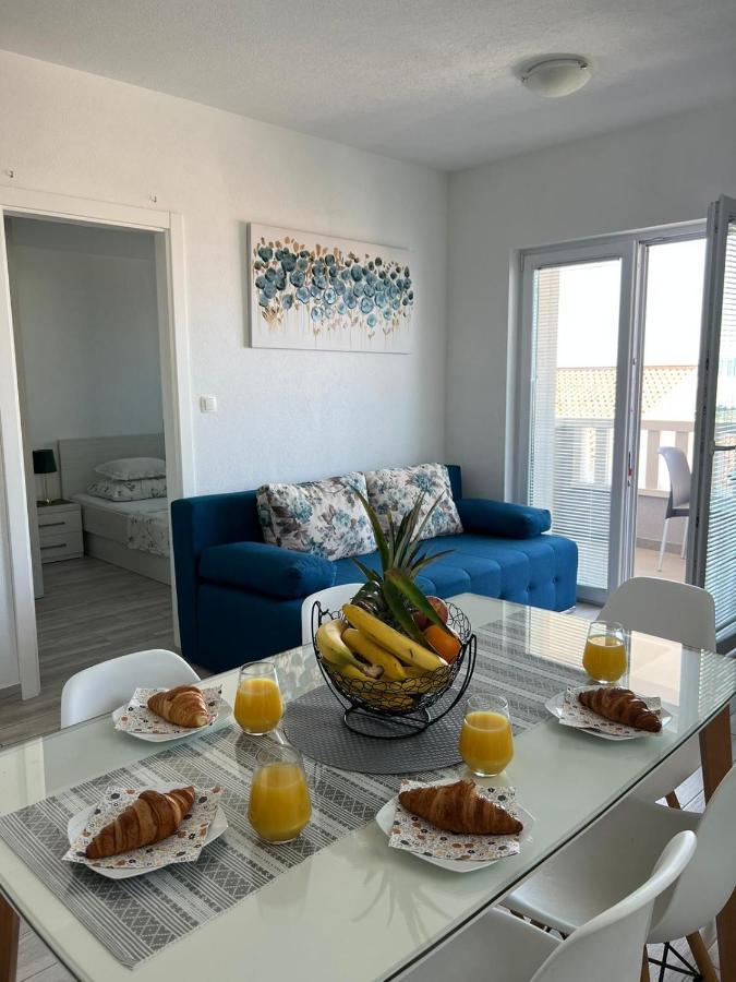 Apartments Villa Nova With Pool Makarska Exteriör bild