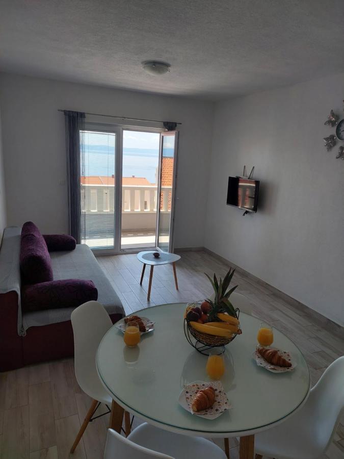 Apartments Villa Nova With Pool Makarska Exteriör bild